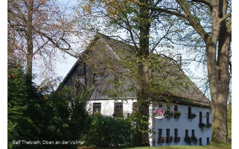 Idyllisch gelegen Hotel Restaurant Haus Berkenbaum - © Oben an der Volme